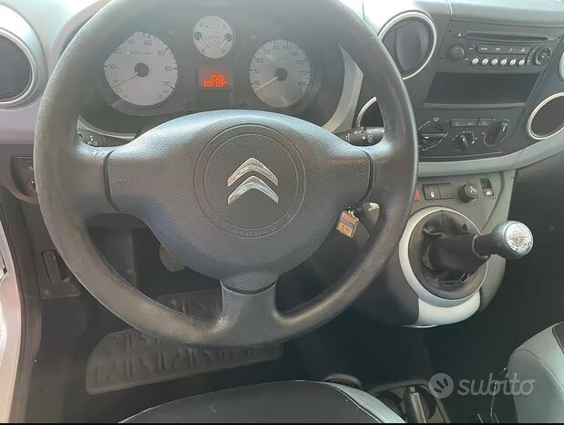 
								Citroen berlingo 5 posti full									