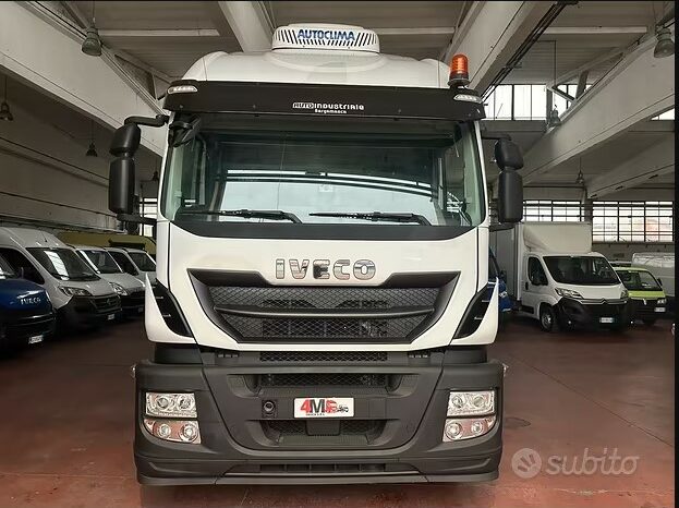 
								Iveco tratore AT 460 full									