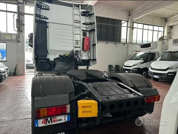 
								Trattore iveco hi-way ribassato 480 full									