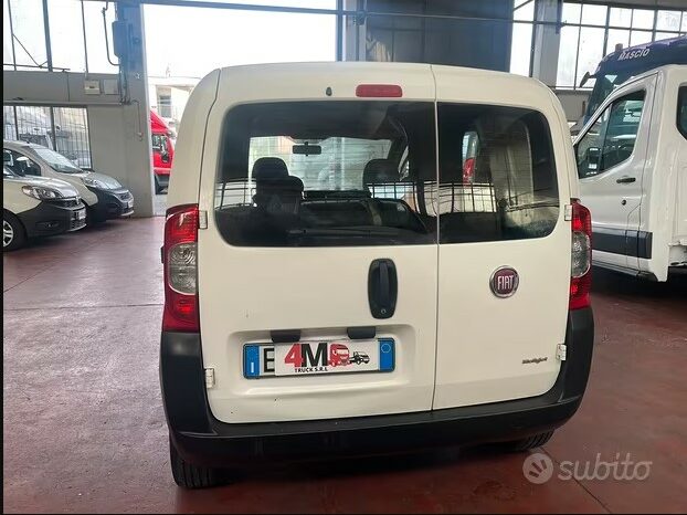 
								Fiat fiorino 4 posti full									