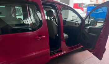 
										Peugeot partner 5 posti full									